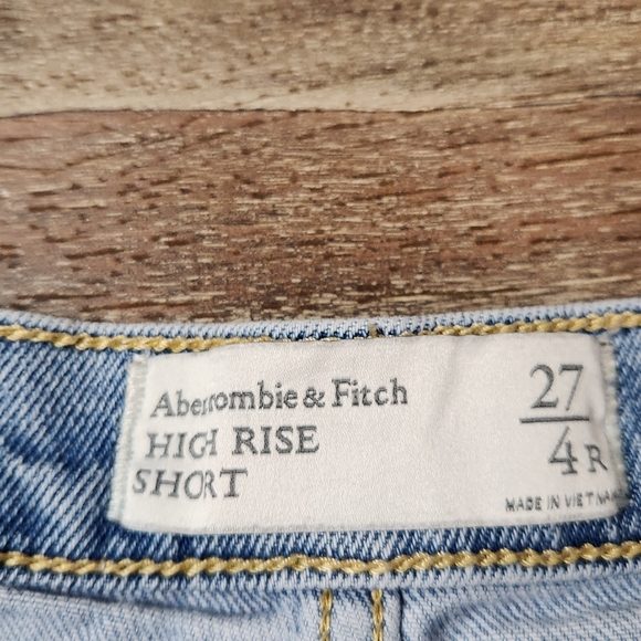 Abercrombie & Fitch High Rise New York Distressed Shorts Size 27/4R - Picture 5 of 9